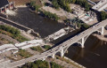 米ミネアポリスで橋梁崩壊