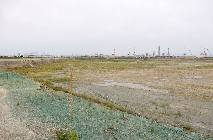 ２０２５年大阪・関西万博が開催される人工島「夢洲」＝５月１５日、大阪市【時事通信社】