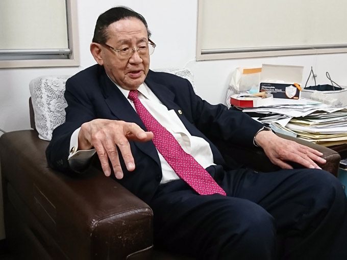 岸田首相、再選狙うなら６月解散」 山崎拓氏が指摘、過半数割れで自民 ...