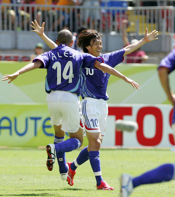 Ｗ杯サッカー１次リーグ、オースト…：日本が誇るレフティー・中村俊輔