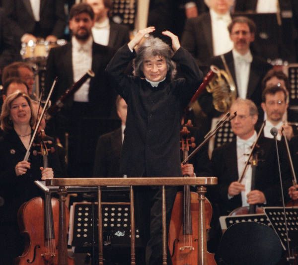 ボストン交響楽団とパリの交響楽団と…：世界のマエストロ 小澤征爾氏 写真特集：時事ドットコム