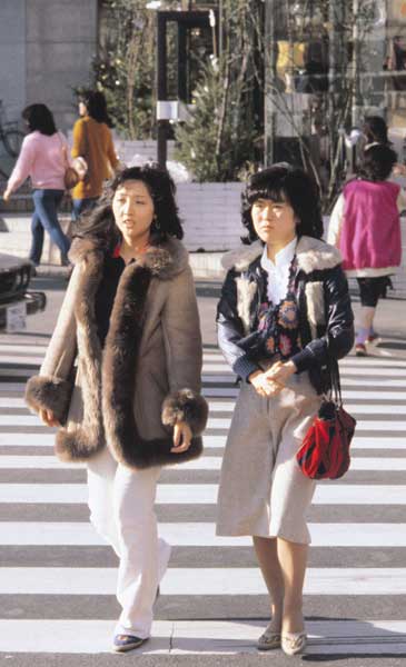 昭和５４年毛皮を着た女性（東京）：昭和のファッション 写真特集 ...