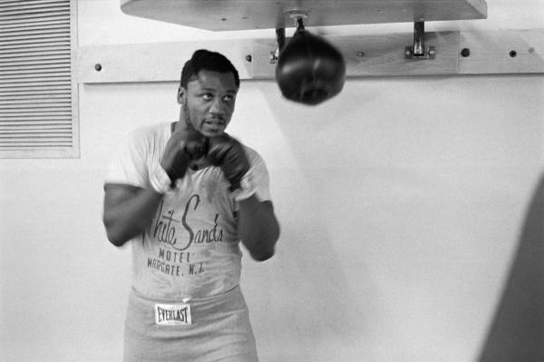 プロボクシングで１９７…：往年のヘビー級王者 ジョー・フレージャー 写真特集：時事ドットコム