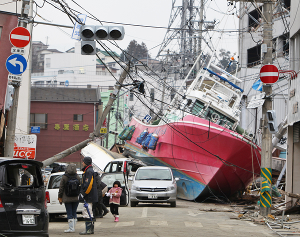 大きな被害を受けた宮城県石巻市の旧…：東日本大震災 １００枚の記録 写真特集：時事ドットコム