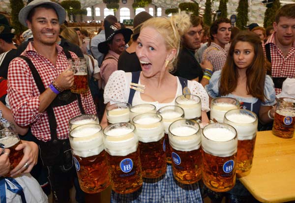 ドイツのビールの祭典、オク…：ドイツ・オクトーバーフェスト２０１２