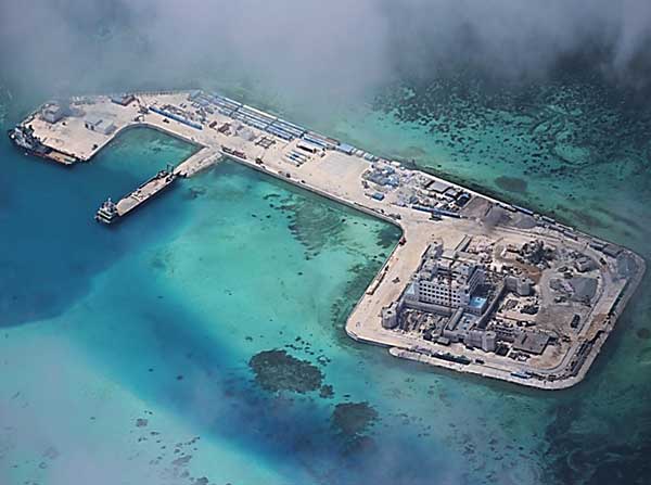 「南シナ海 中国 埋め立て」の画像検索結果