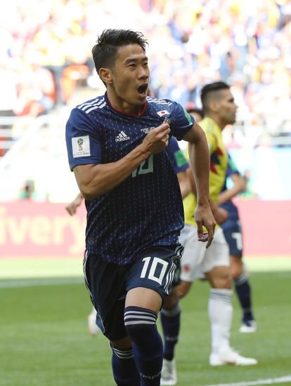 コロンビア戦の前半、先制…：サッカー日本代表 ワールドカップ全試合