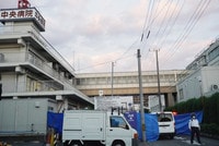 発砲があった戸田中央総合病院＝３１日午後、埼玉県戸田市