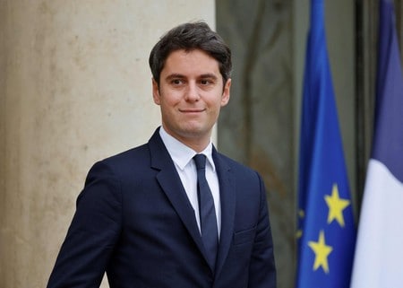 フランス、新首相にアタル氏 最年少３４歳：時事ドットコム