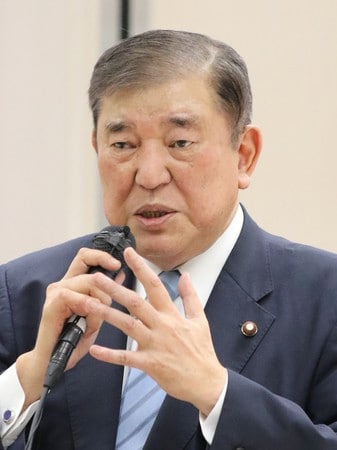 自民党の石破茂元幹事長＝４日、福岡市