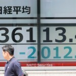 東京株、一時２０００円超急落　米景気懸念で全面安―下げ幅、過去３番目